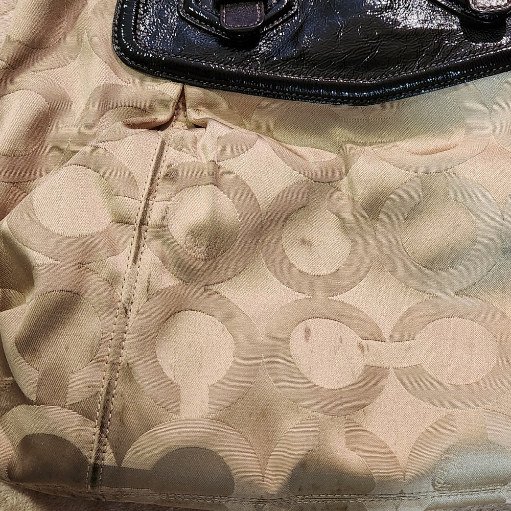 ‼️HOT DEAL‼️ Coach Madison Tan and Brown Signature Tote Bag - Picture 4 of 16